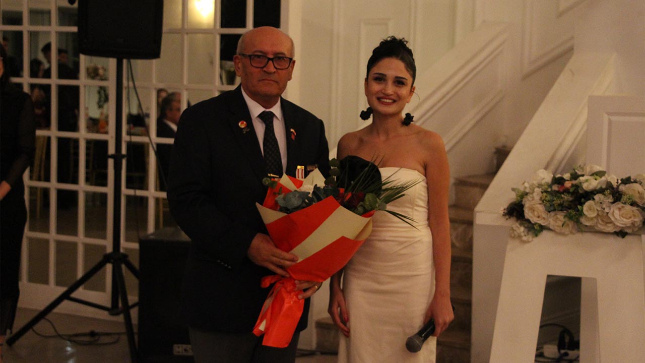 Yalova Cumhuriyet Balo Ogrenci (12)