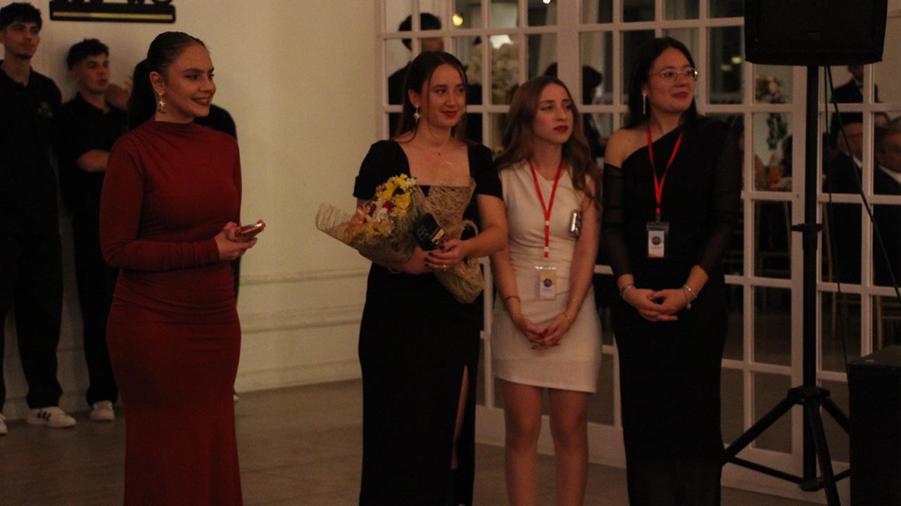 Yalova Cumhuriyet Balo Ogrenci (13)