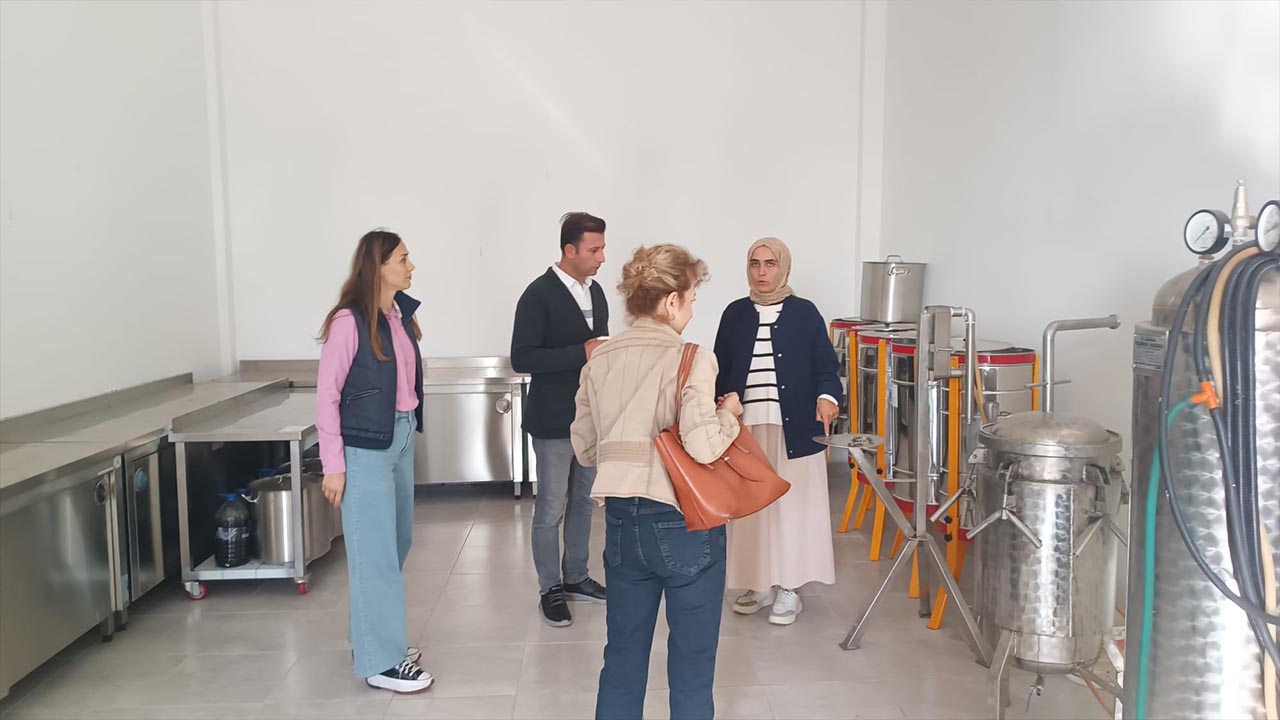 Yalova Doga Koruma Milli Parklar Universite Akademisyen Bitki Bahce (1)