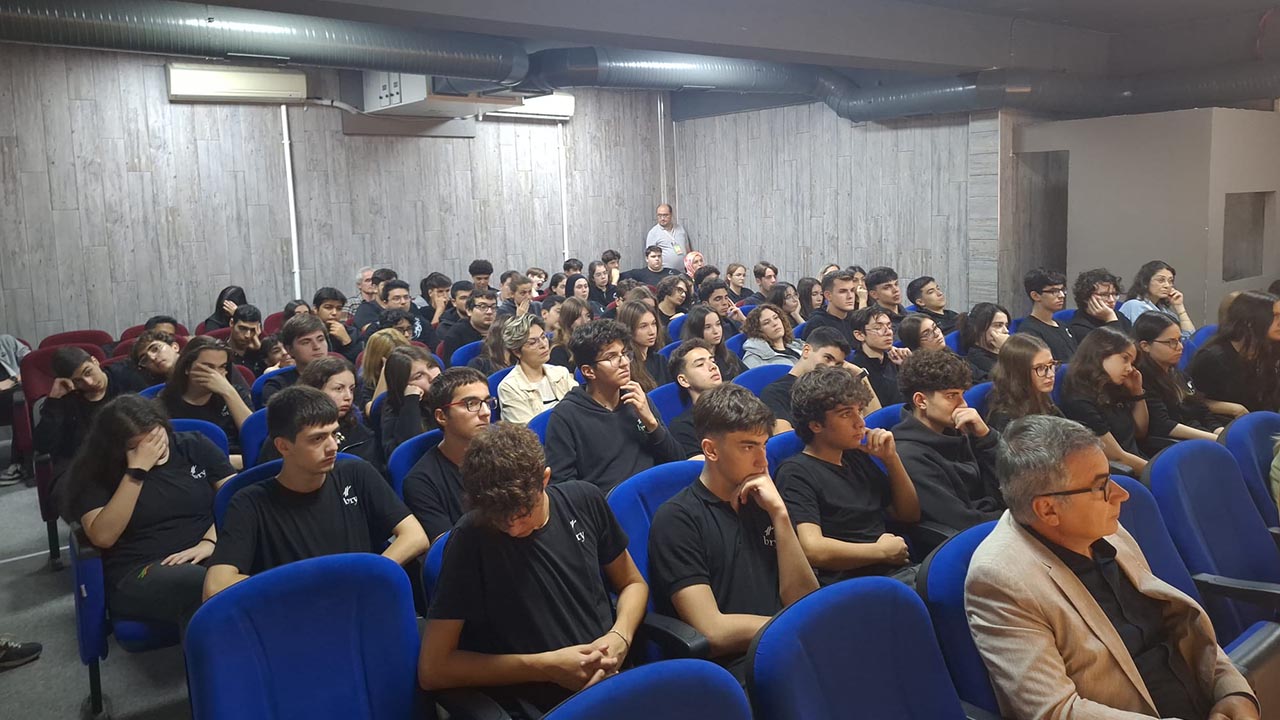 Yalova Eski Vali Ogretim Uyesi Birey Okullari Z Kusagi Program Konusma (12)
