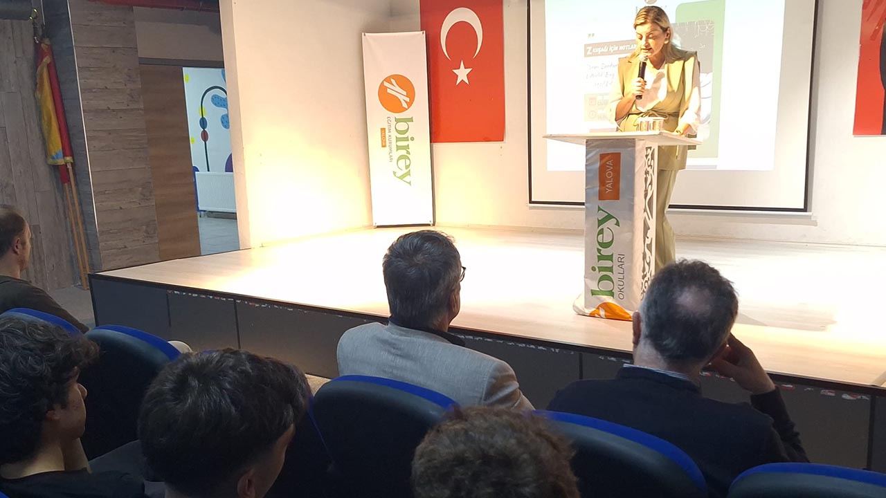 Yalova Eski Vali Ogretim Uyesi Birey Okullari Z Kusagi Program Konusma (9)