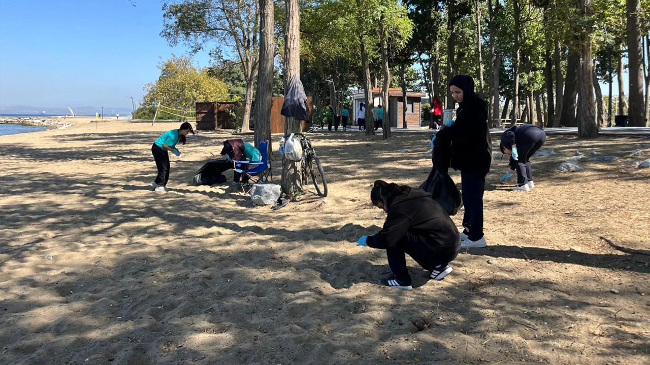 Yalova Genclik Merkezi Nene Hatun Lise Ogrenciler Dunya Temizlik Gun (2)