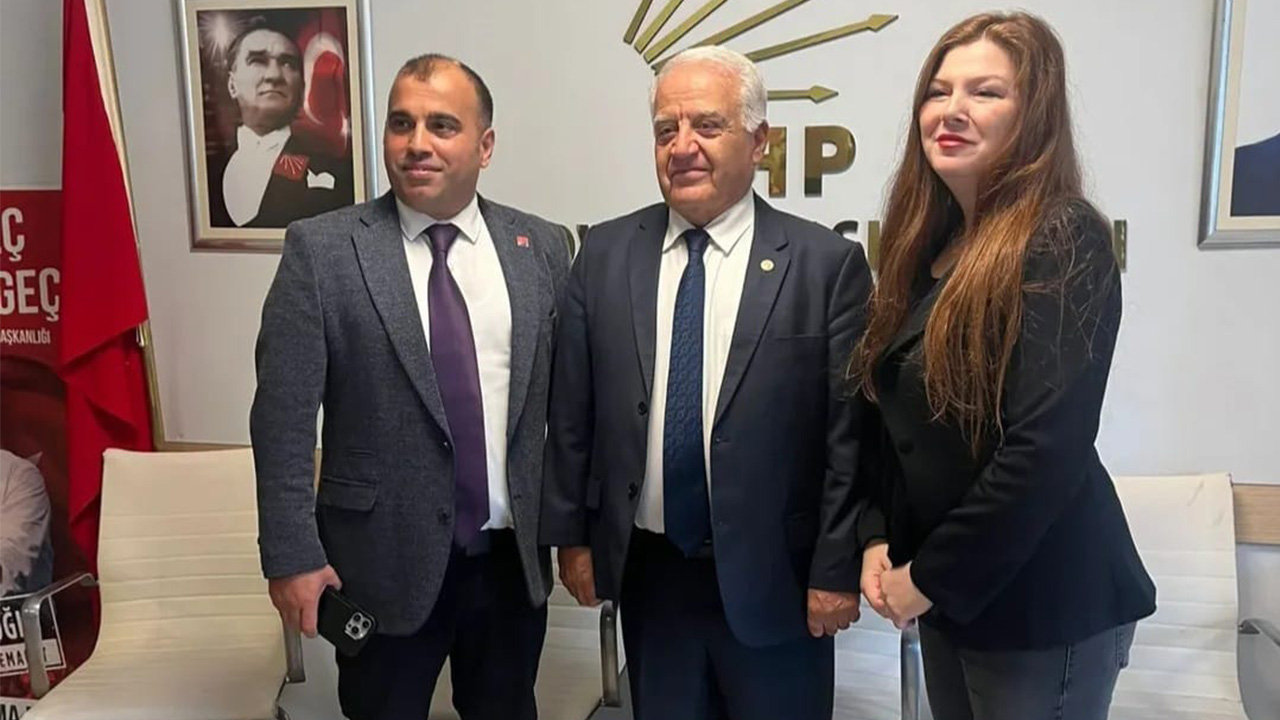 Yalova Memleket Parti Deva Isimler Chp Katilim Rozet Toren (4)