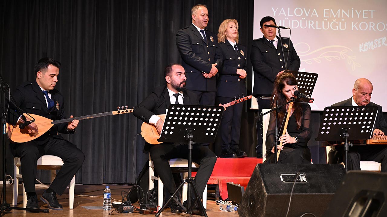 Yalova Polis Korosu Konser Il Emniyet (2)