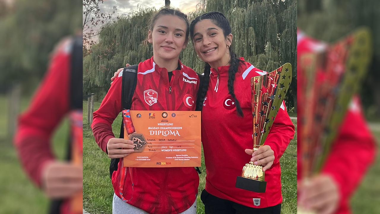 Yalova Termal Belediyespor Kiz U15 Guresci Balkan Sampiyona Bronz Madalya (1)