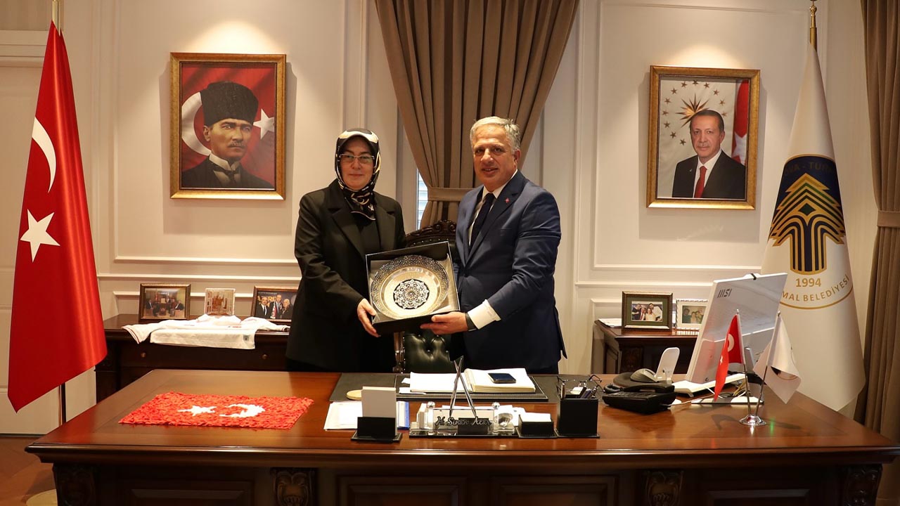 Yalova Termal Meliha Akyol Baskana Ziyaret (2)