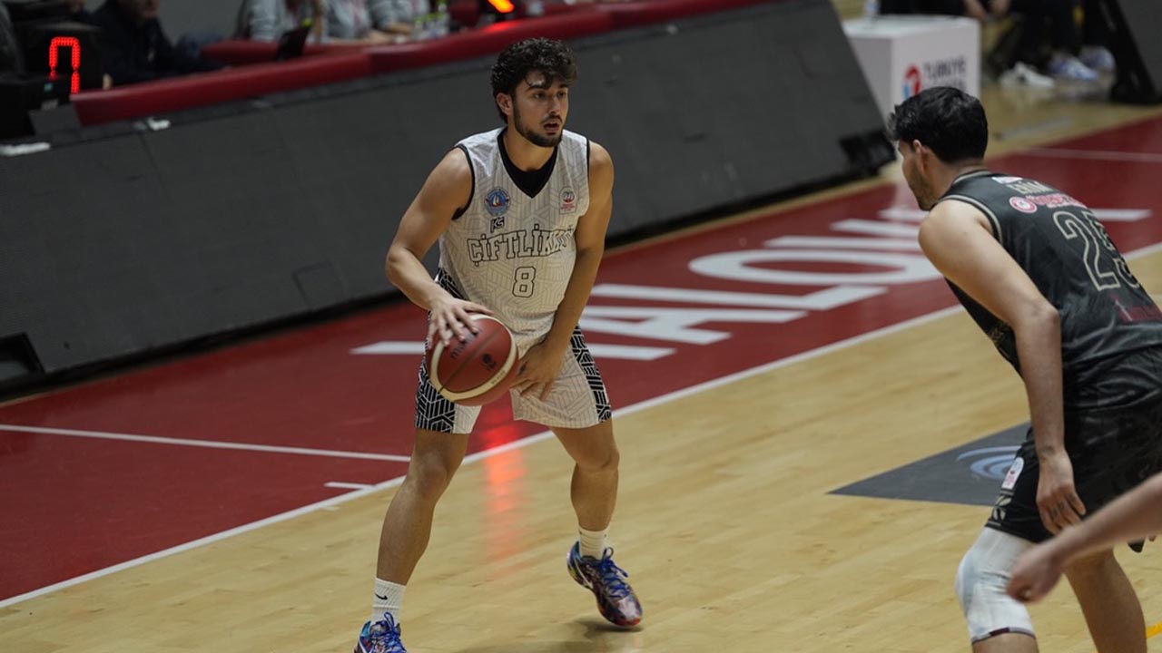 Yalova Turkiye Basketbol Ikinci Lig Ciftlikkoy Belediyespor Aksihar Galibiyet (7)