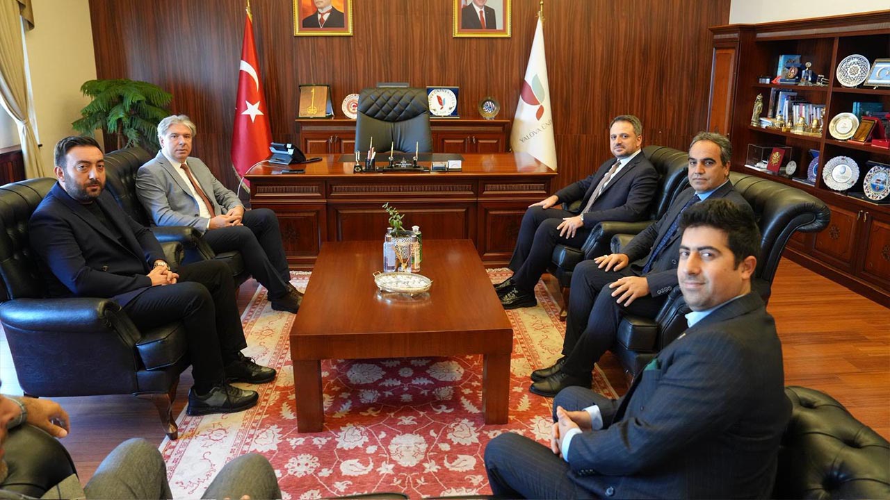 Yalova Turkiye Cumhuriyet Spor Bakan Yardimci Universite Rektor Ogrenciler Gorusme (5)