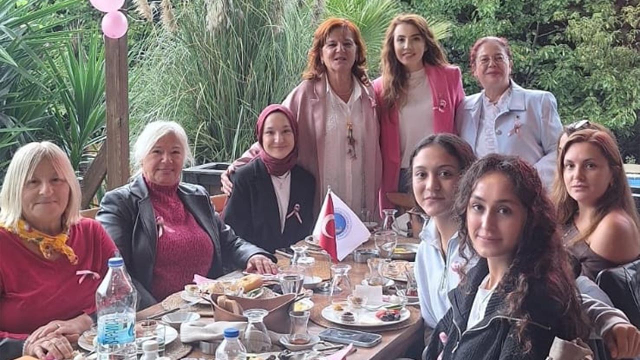 Yalova Turkiye Universiteli Kadinlar Dernek Sube Kahvalti Etkinlik Busiyer Meme Kanser (2)