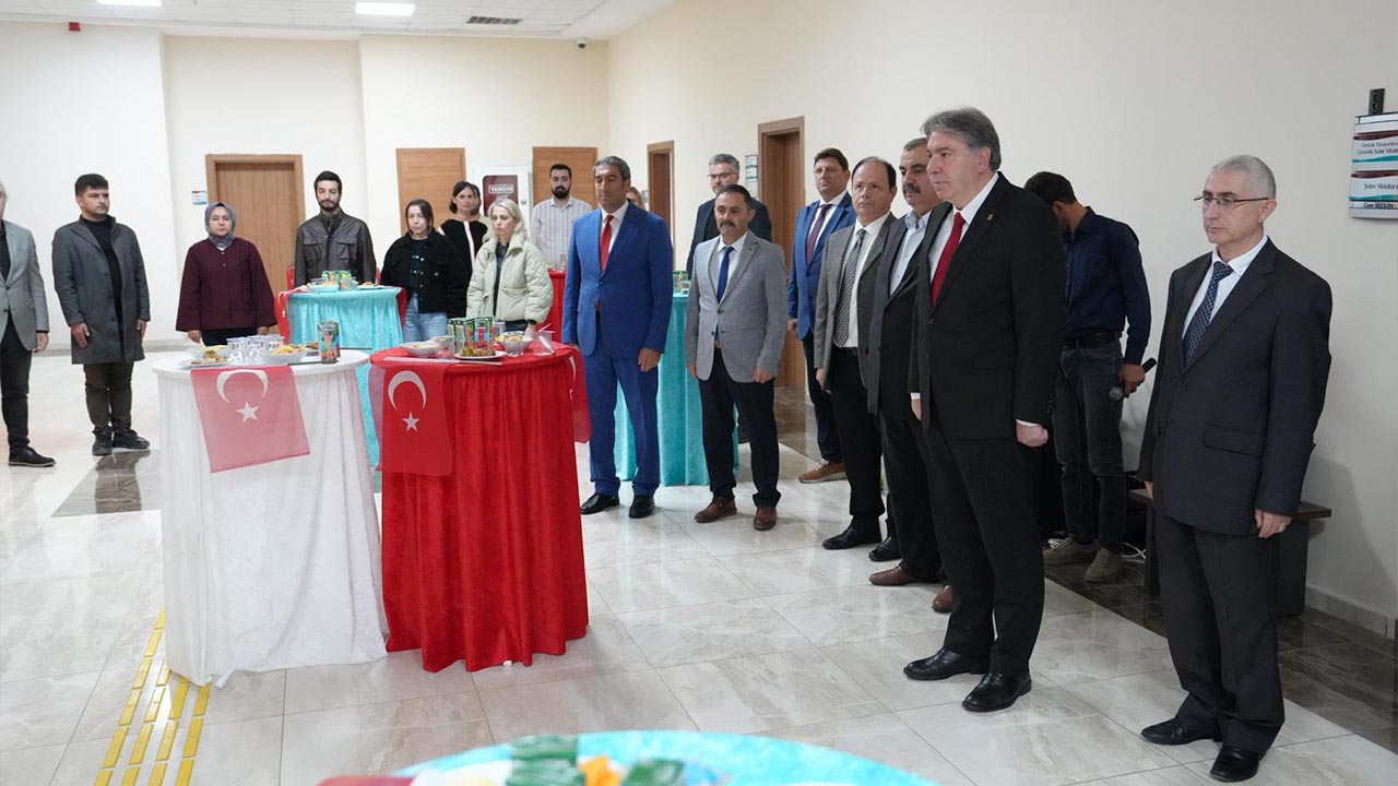 Yalova Universite Cumhuriyet Bayramı Kutlama (6)