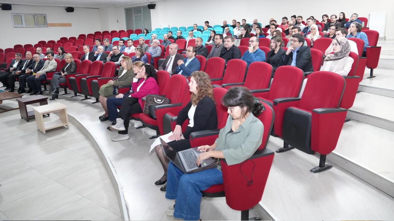 Yalova Universitesi Iktisadi Idari Bilimler Sanat Tasarim Fakulte Akademi Kurul Toplanti (3)