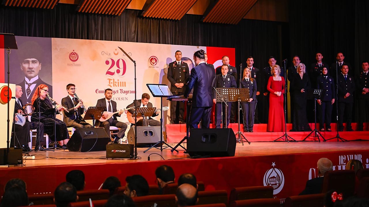 Yalova Vali Esi Bayramlasma Program Duzenledi (3)