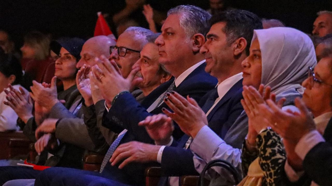 Yalova’da Cumhuri̇yet’i̇n 102. Yili Türkülerle Kutlandi (3)