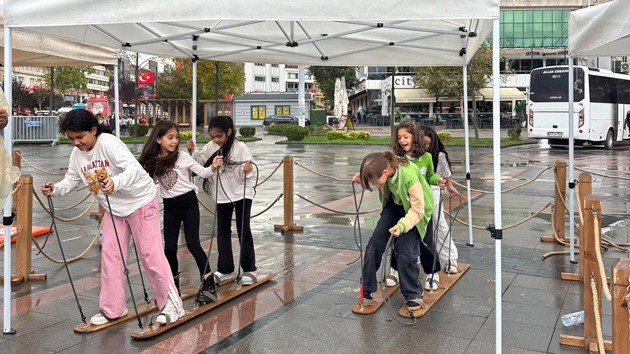 Yalova’da Gençlik Ve Spor Coşkusu Meydana Taşındı (2)