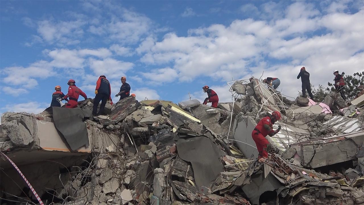Yalova'da Gerçeğini Aratmayan Deprem Tatbikatı (1)