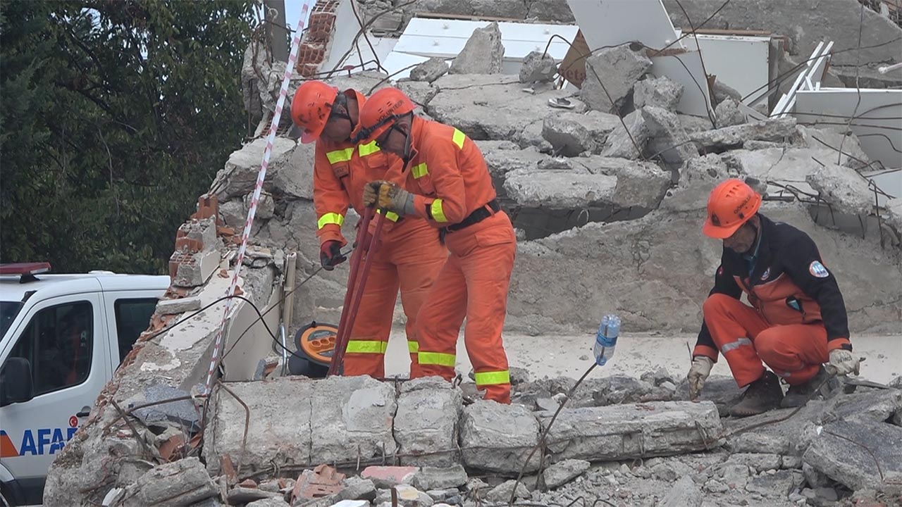 Yalova'da Gerçeğini Aratmayan Deprem Tatbikatı (4)