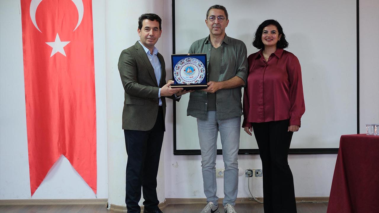 Yazar Ertuğ Uçar Çiftlikköylülerle Söyleşide Buluştu (2)