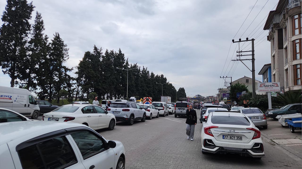 Yol Çalışması Yalova İzmit Trafiğini Kilitledi (7)