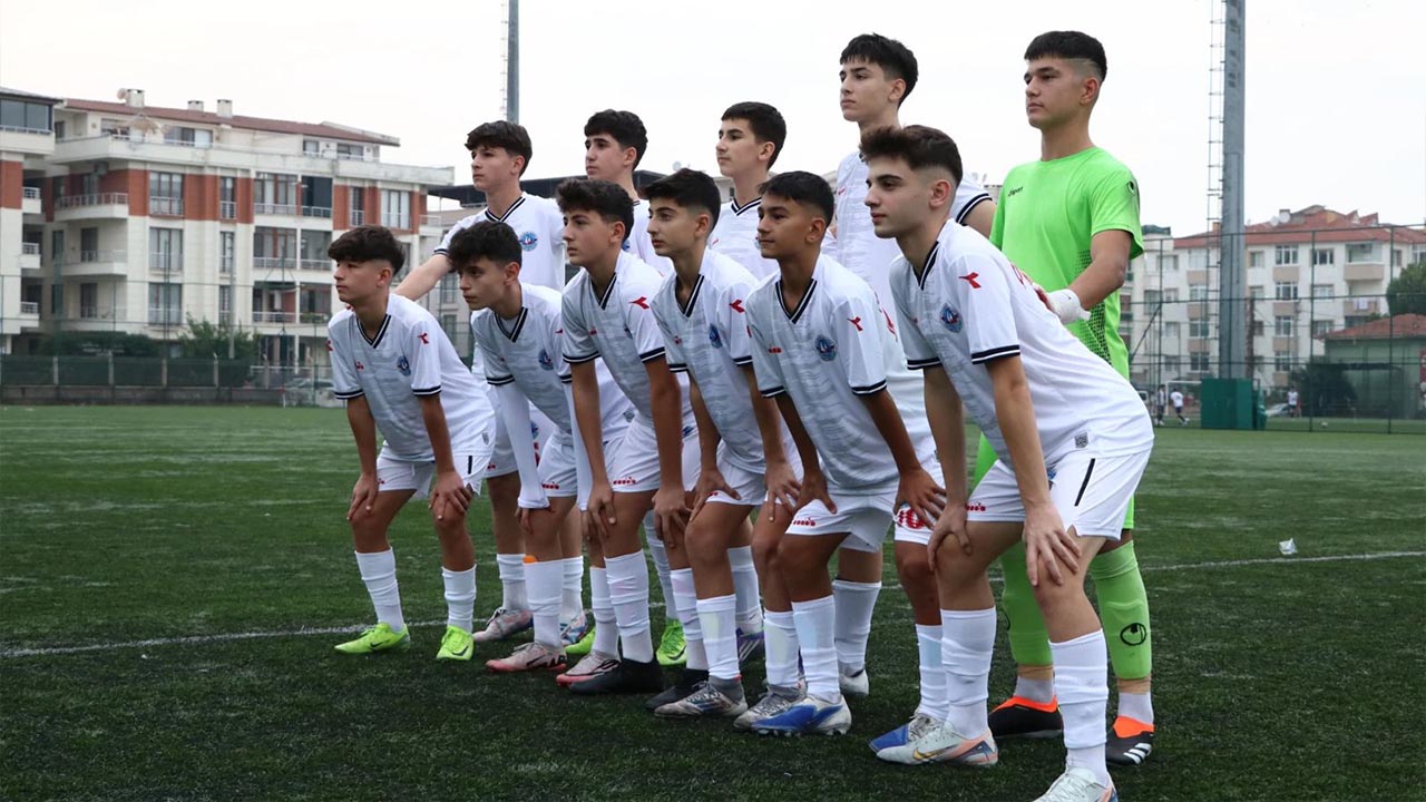 Çiftlikköy Belediyespor (7)