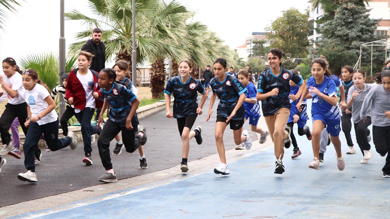 Çiftlikköy’de Cumhuriyet Koşusu Heyecanı Yaşandı (2)