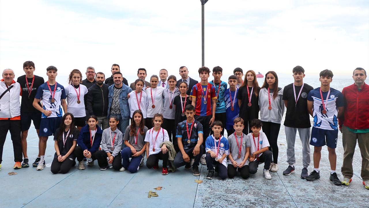 Çiftlikköy’de Cumhuriyet Koşusu Heyecanı Yaşandı (7)