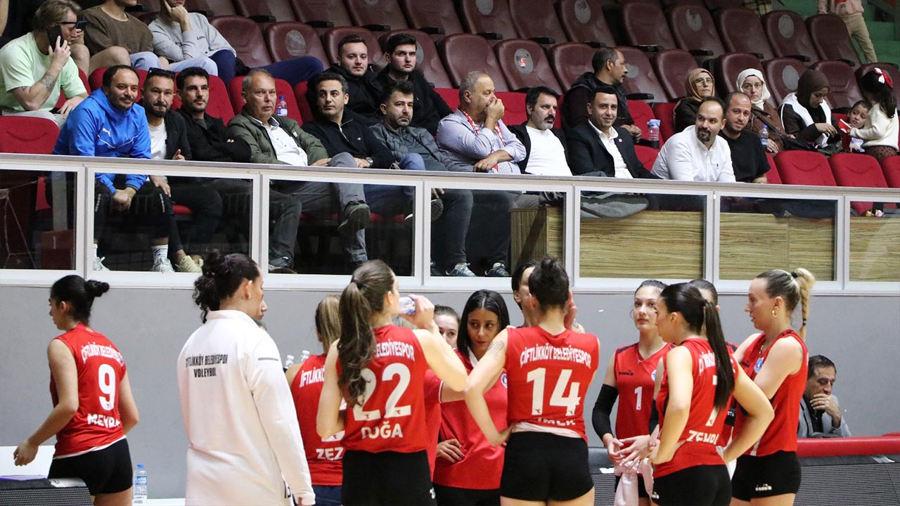 Çiftlikköy’ün Sultanları ‘Es’ Vermedi (3 0) (6)