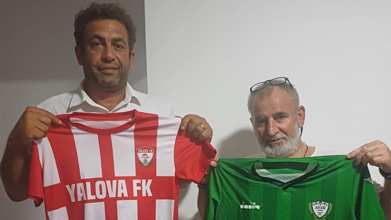 Yavru Vatanda Sadece (2)