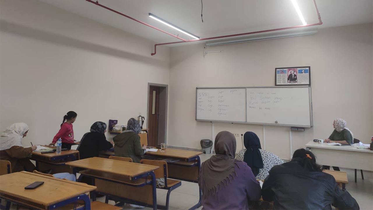 Adem’de Her Harf Bir Başarı (1)