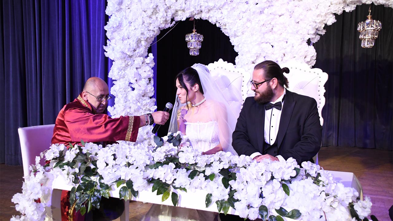 Batuhan Ile Elif Nur Görkemli Törenle Evlendi (1)