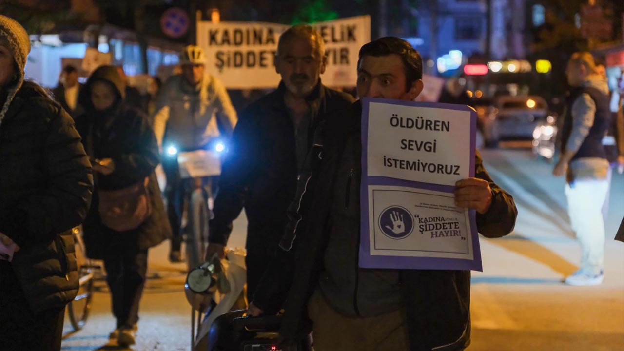Çiftlikköy’de 25 Kasım’da Şiddete Karşı Pedallar Çevrildi (3)