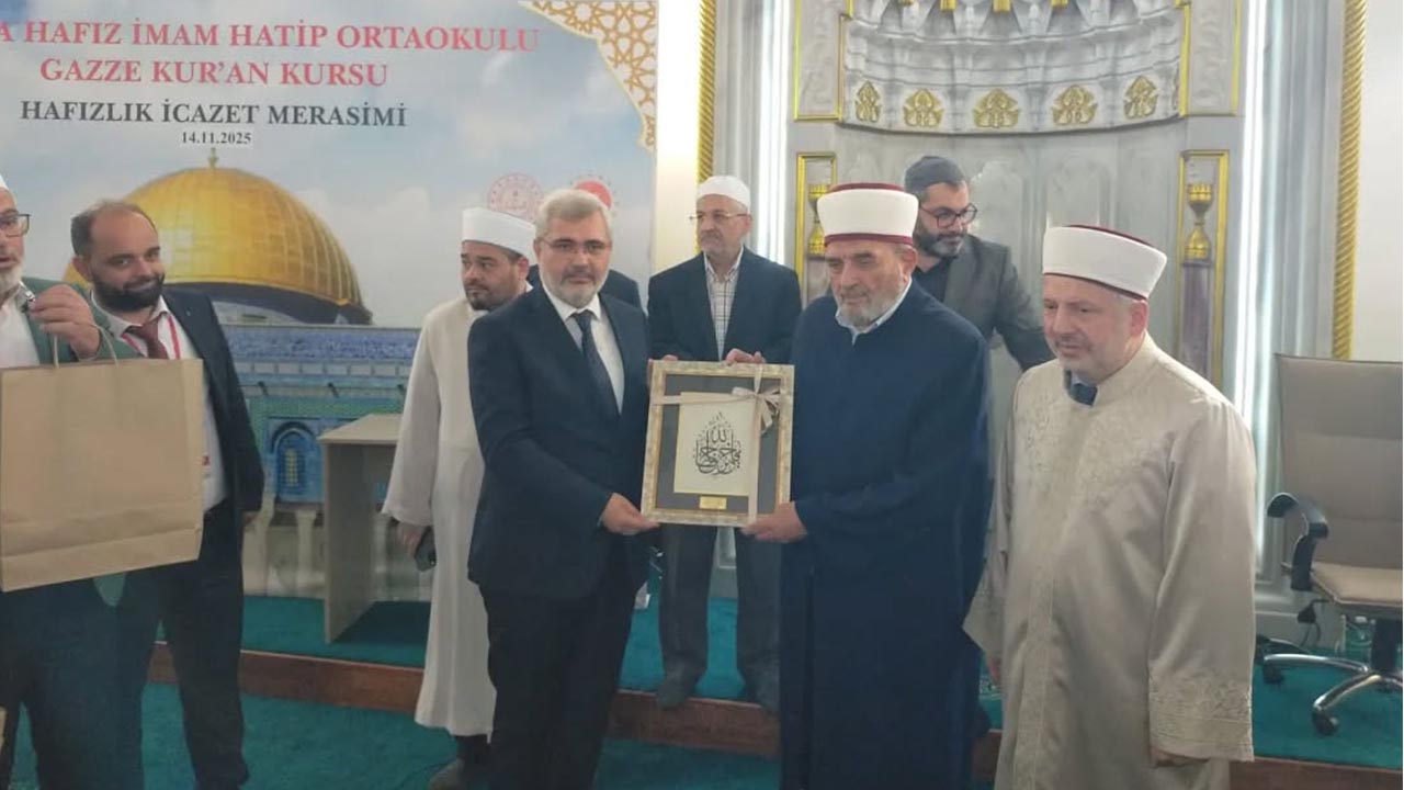 Hafızlar İcazetlerini Gururla Aldı (3)