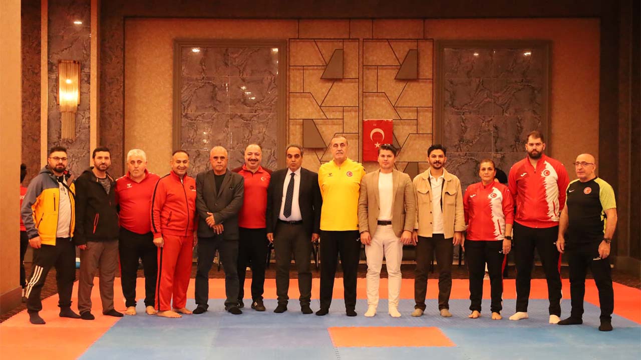 Kılıç Ve Güney, Yalovalı Zührenaz’a Başarılar Diledi (2)