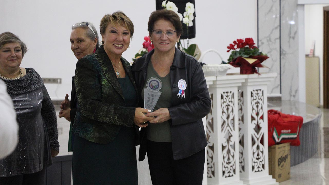 Akciğer Kanseri Farkındalığı İçin Kahvaltı Ve Söyleşi Etkinliği Düzenlendi (13)