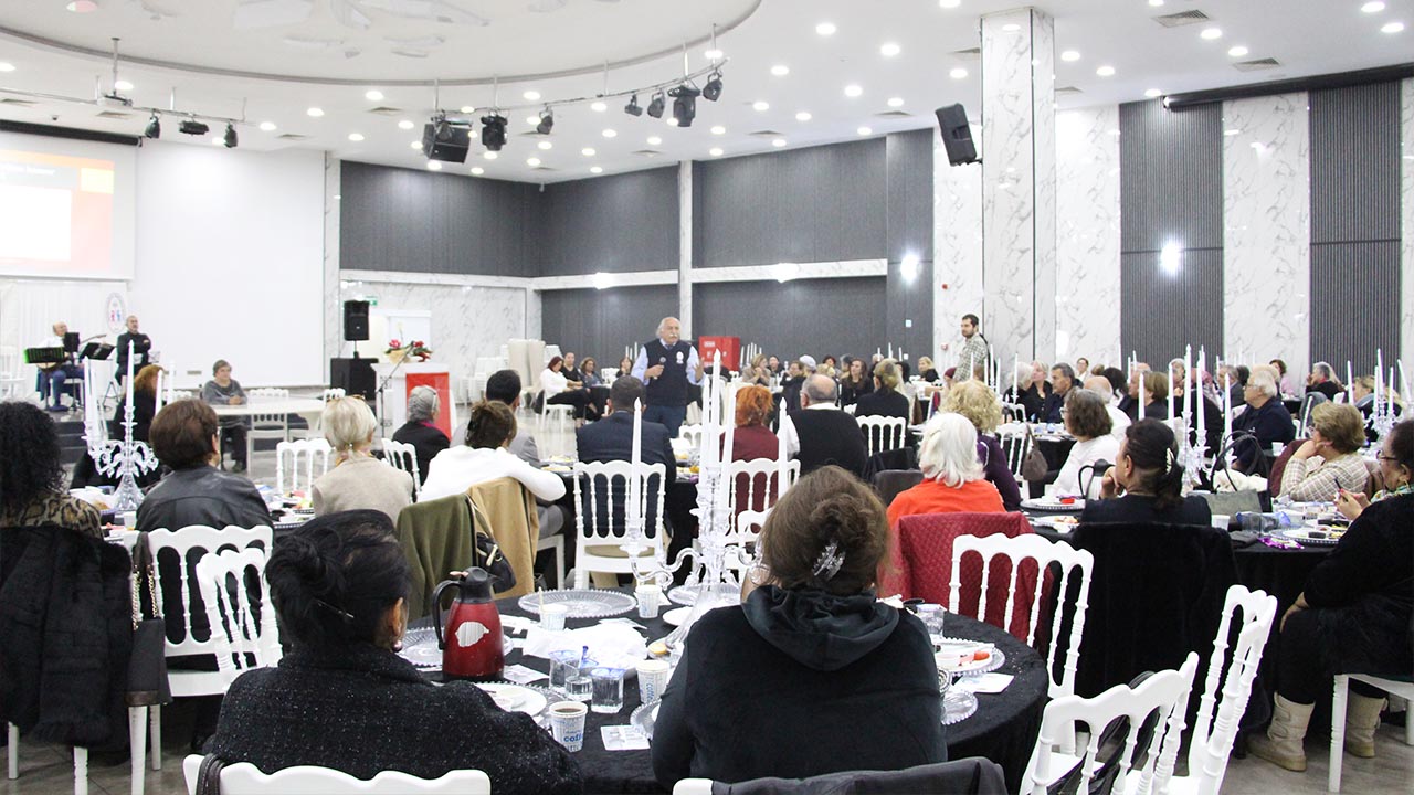 Akciğer Kanseri Farkındalığı İçin Kahvaltı Ve Söyleşi Etkinliği Düzenlendi (3)