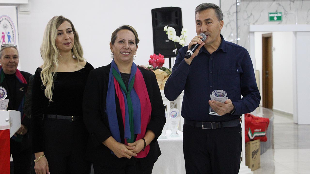 Akciğer Kanseri Farkındalığı İçin Kahvaltı Ve Söyleşi Etkinliği Düzenlendi (9)