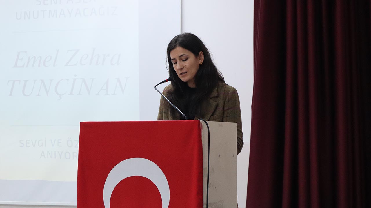 Emel Hoca Anma Töreni (13)