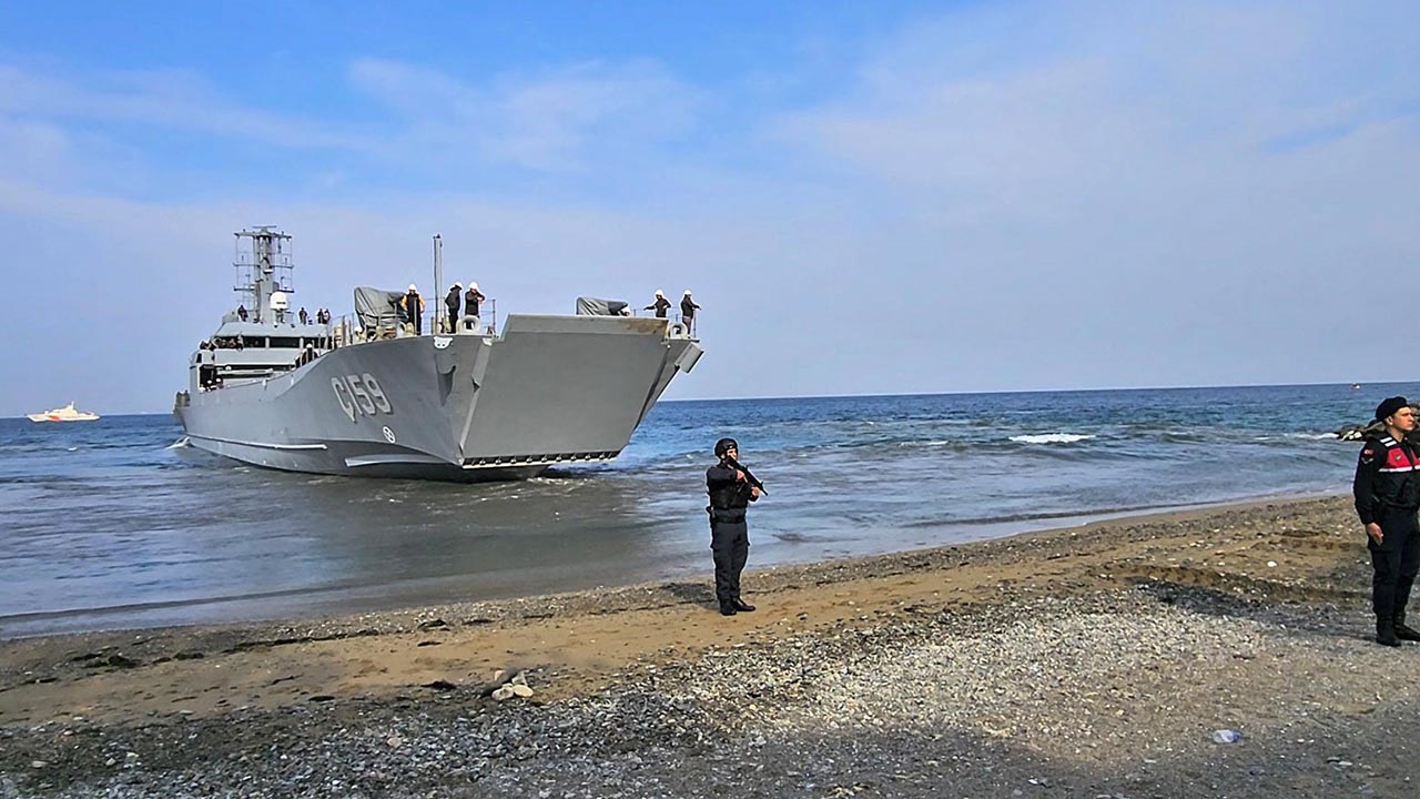 Yalova Anadolu Tersane Çıkarma Gemi Test Tsk (1)