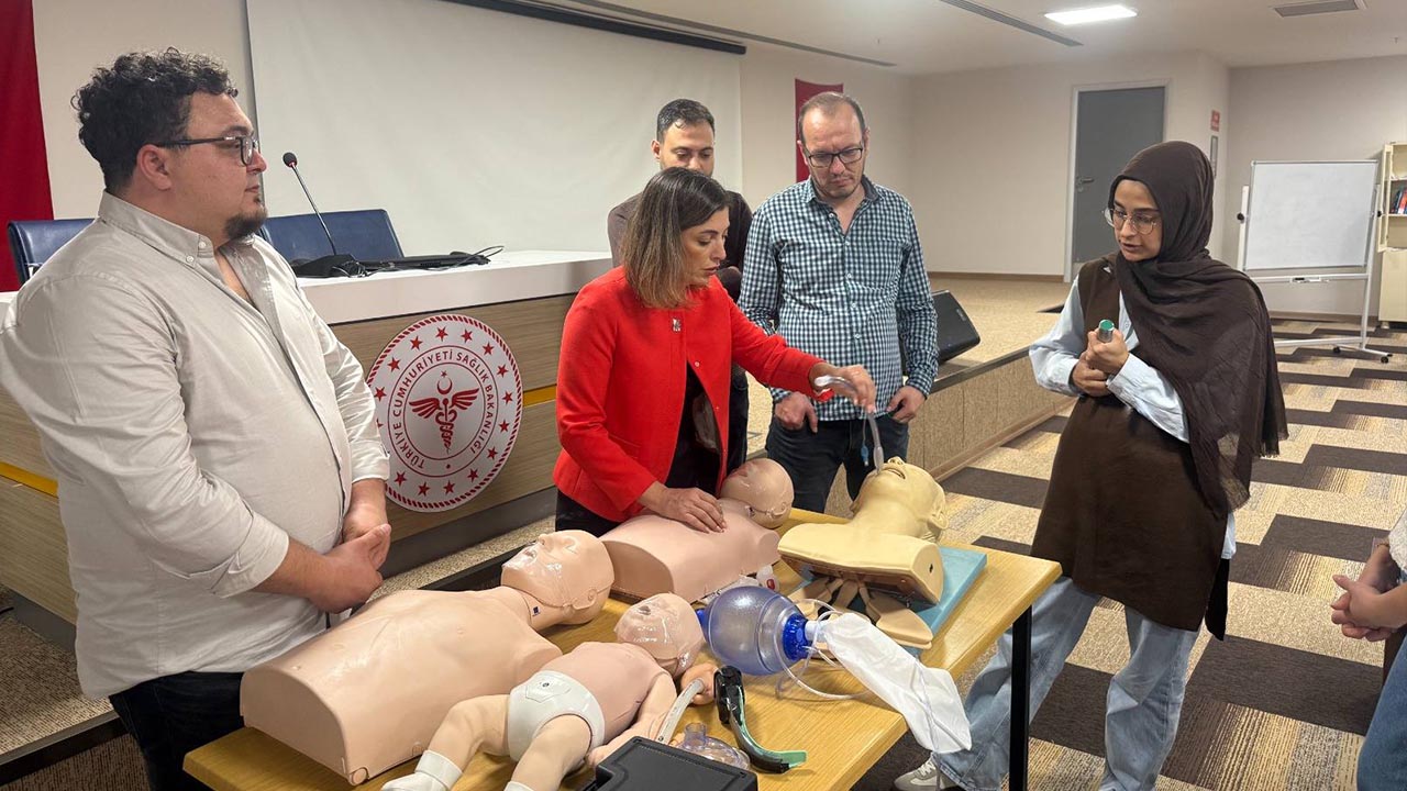 Pratisyen Hekimlere 3. Oryantasyon Eğitimi (1)