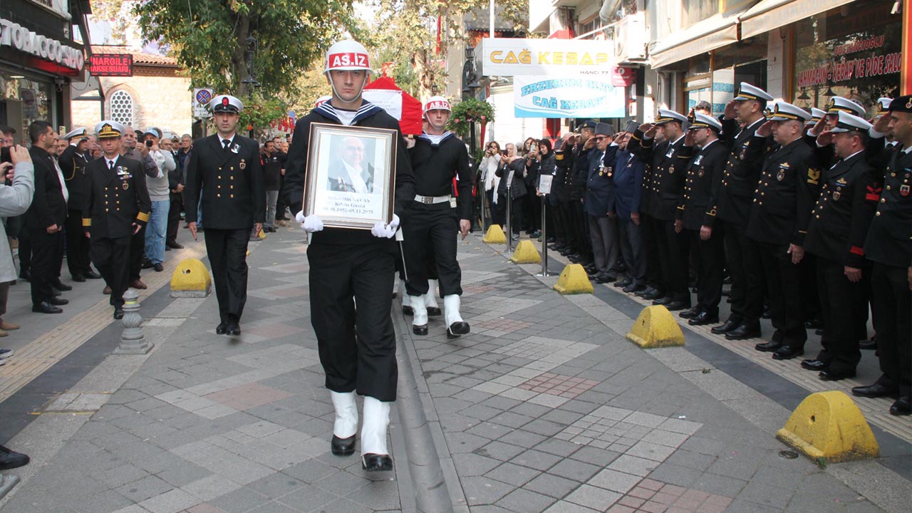 Yalova Istanbul Hastane Yasam Mucadele Kibris Gazi Olum Askeri Toren (2)