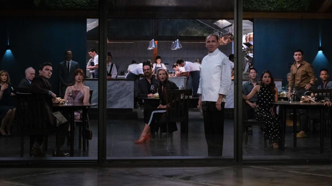 Yalova Sinema Bulusmaları The Menu Ralph Fiennes Ana Taylor Joy (1)