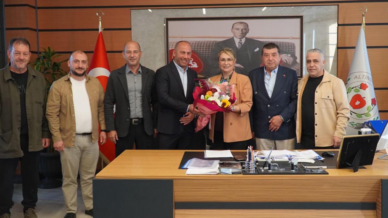 Yalova Altinova Baskan Fazlacaya Ak Parti Teskilatlarindan Ziyaret (3)