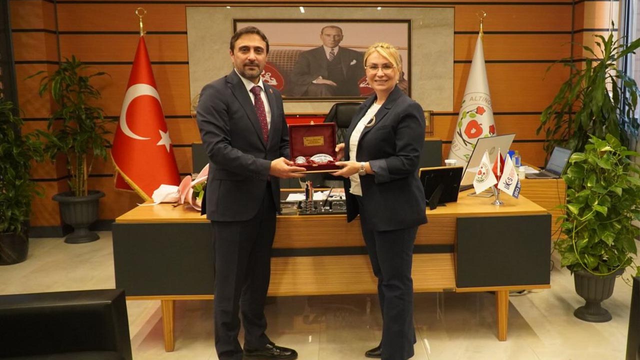 Yalova Altinova Baskan Fazlacaya Ak Parti Teskilatlarindan Ziyaret (4)