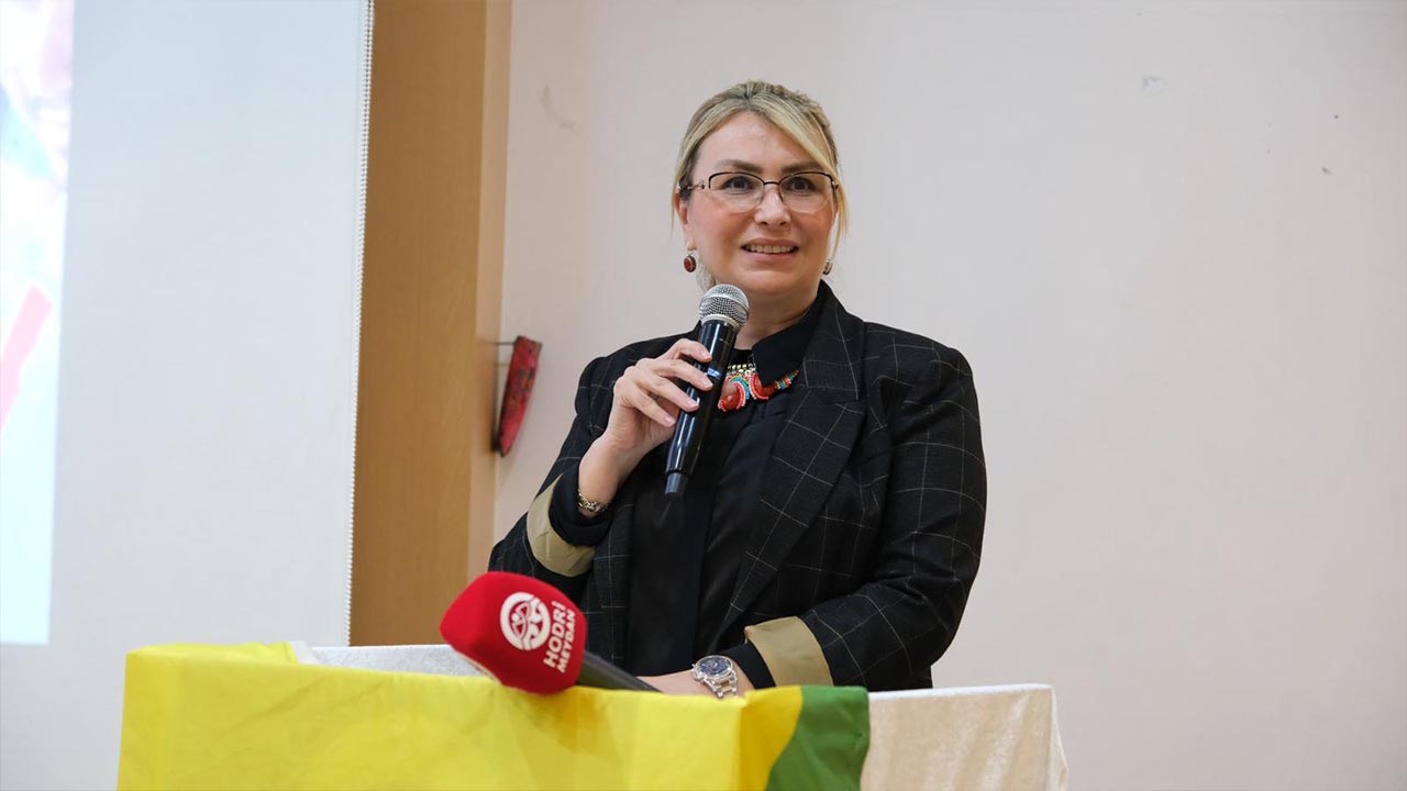 Yalova Altinova Belediyespor Gures Odul Toreni Belediye Baskan (6)