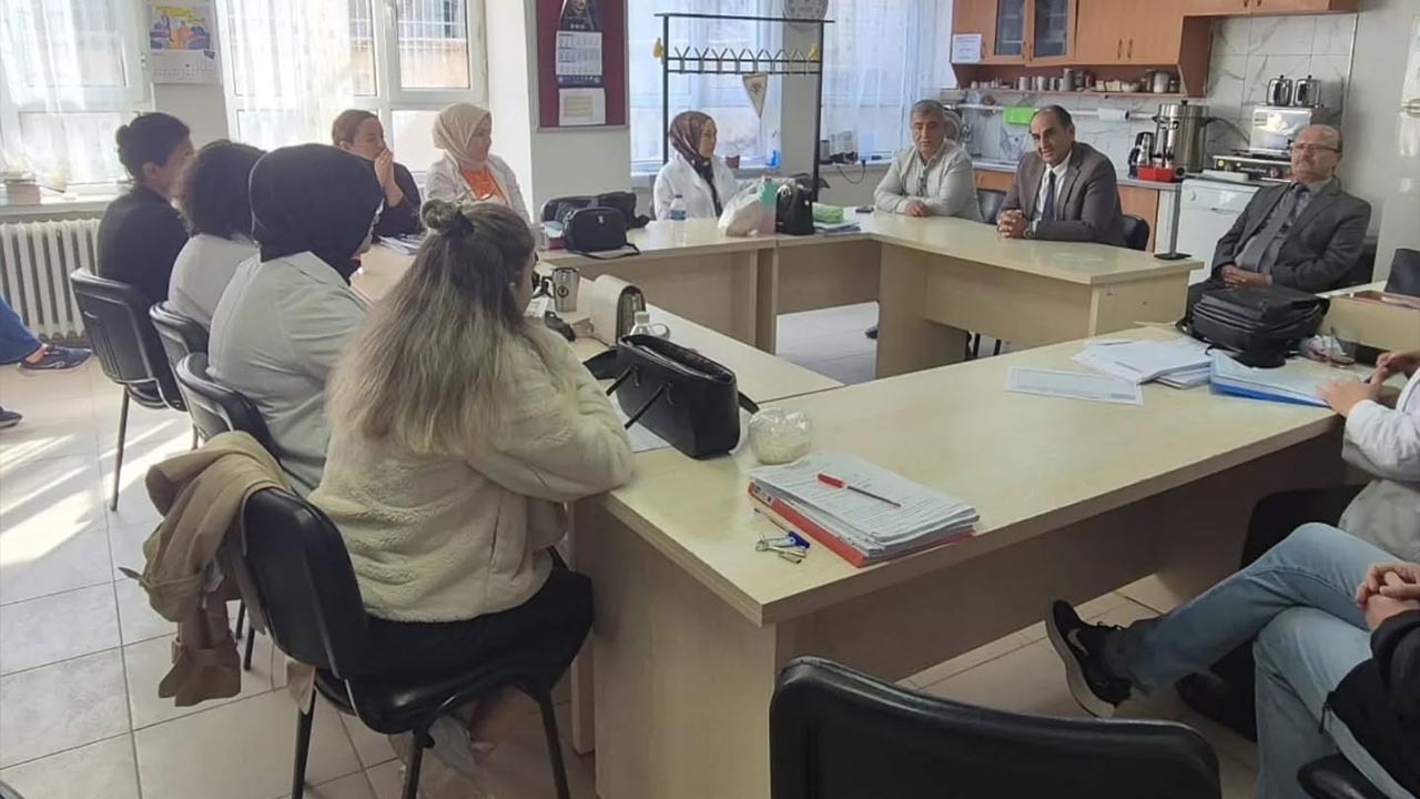 Yalova Altinova Ilce Milli Egitim Muduru Okul Ziyaret (1)