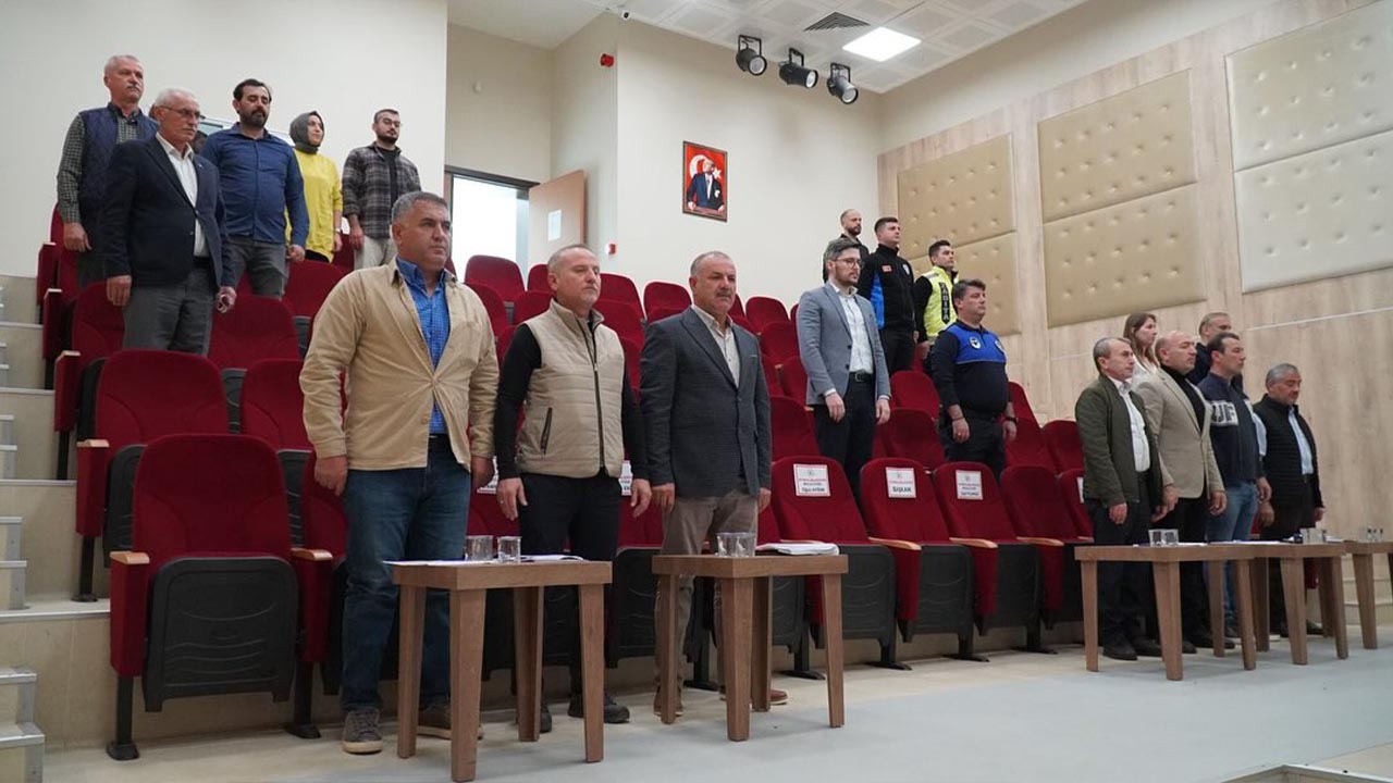 Yalova Altinova Kasim Ayi Meclis Ilk Oturum (2)