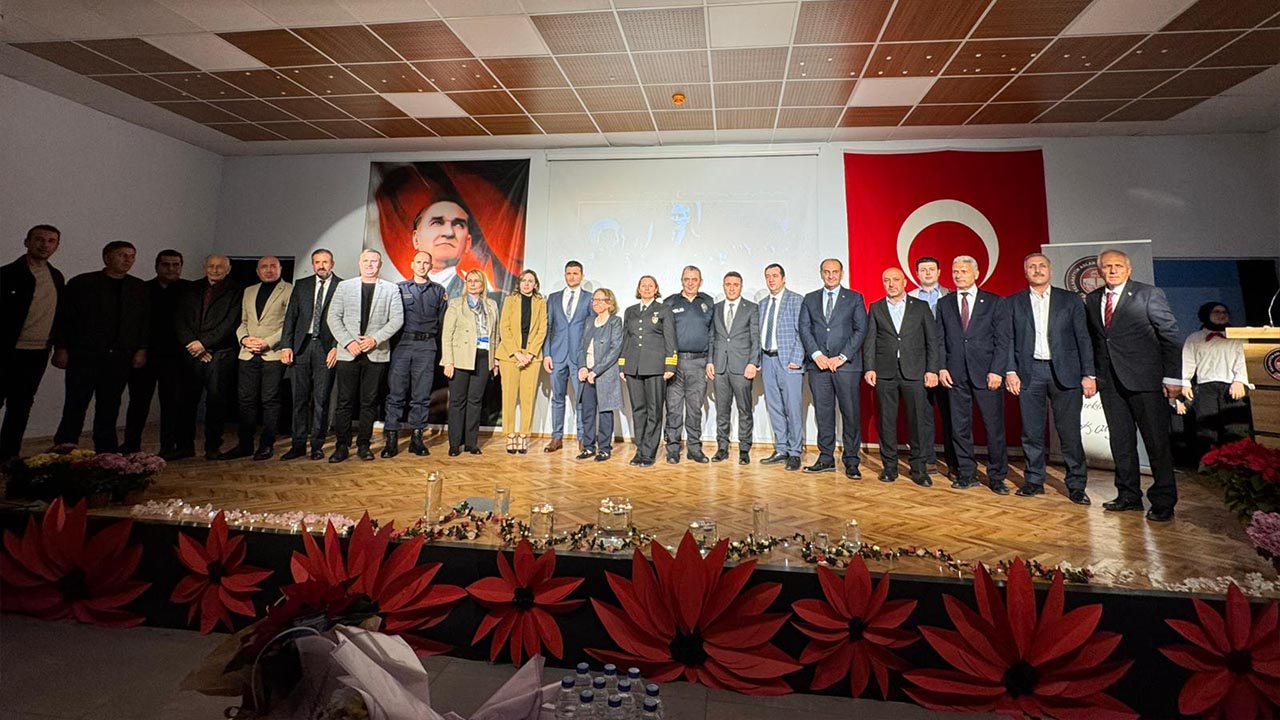 Yalova Altinova Ogretmenler Gunu Toren (12)