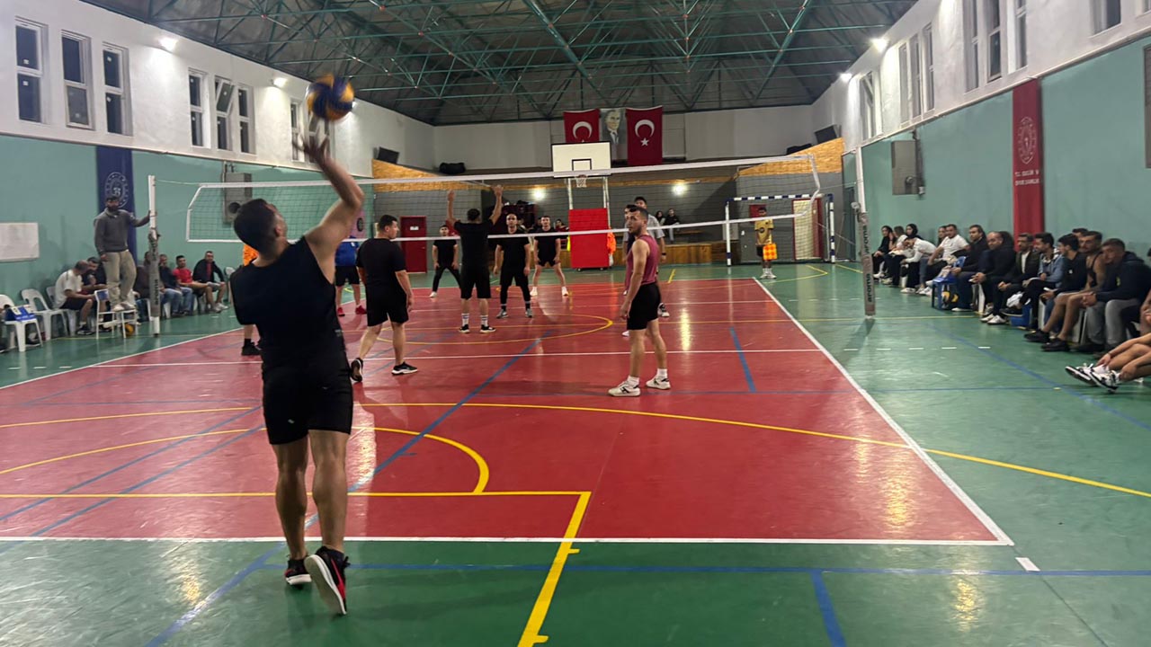 Yalova Armutlu Kaymakamlik Voleybol Turnuva (3)