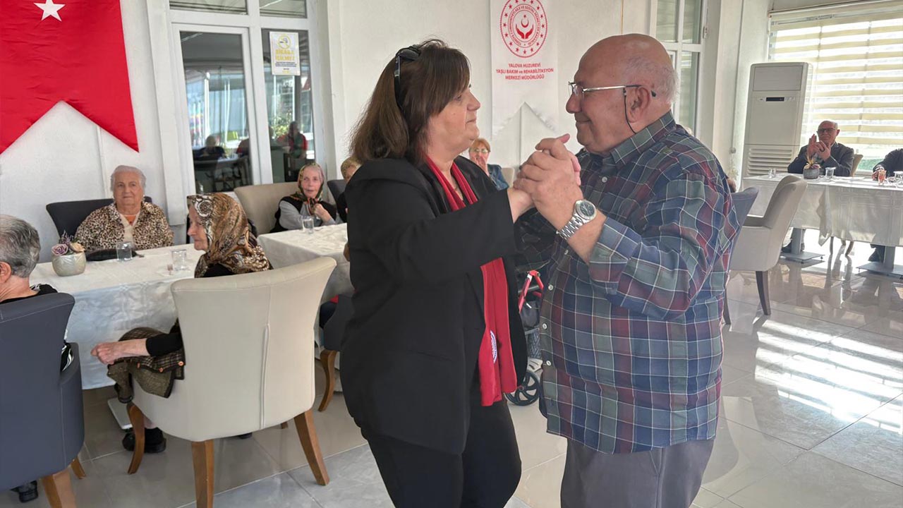 Yalova Bal Goc Dernegi Huzurevi Ziyaret (11)