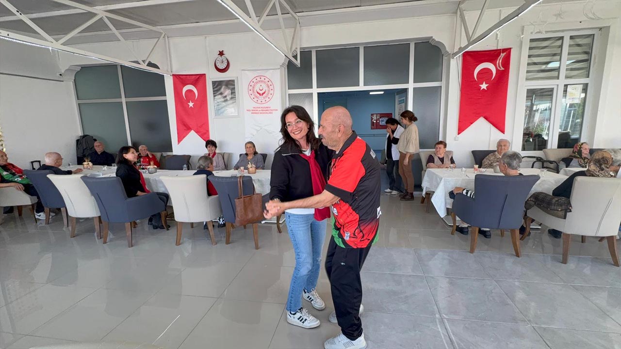 Yalova Bal Goc Dernegi Huzurevi Ziyaret (12)