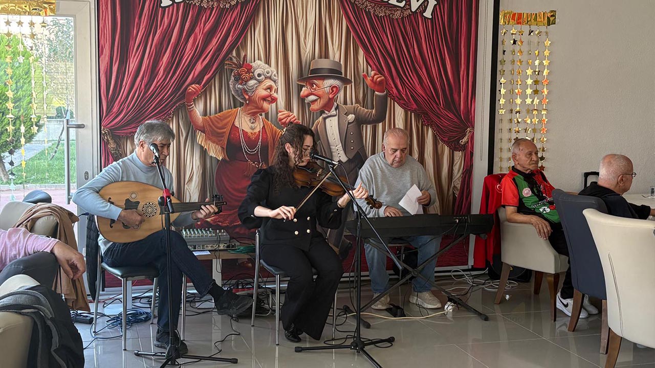 Yalova Bal Goc Dernegi Huzurevi Ziyaret (14)